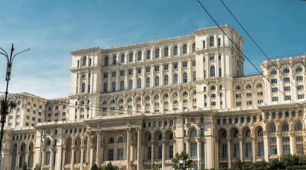 senatorii intra in sedinta pentru doua ordonante de urgenta ce trece astazi prin parlament