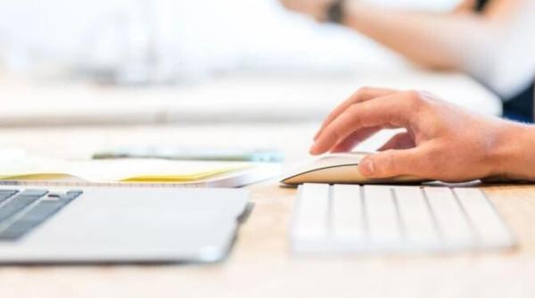 aproape 700 000 de companii din romania nu au card bancar