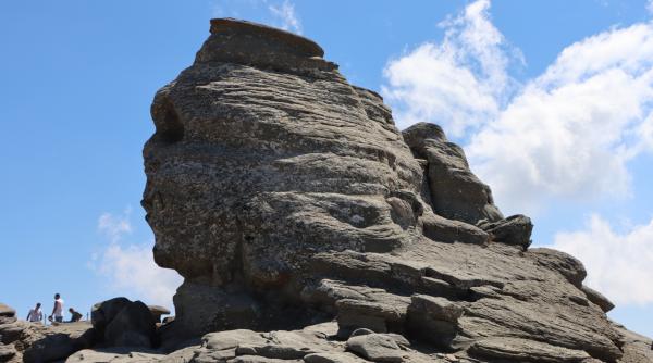 un turist englez a murit pe platoul bucegi