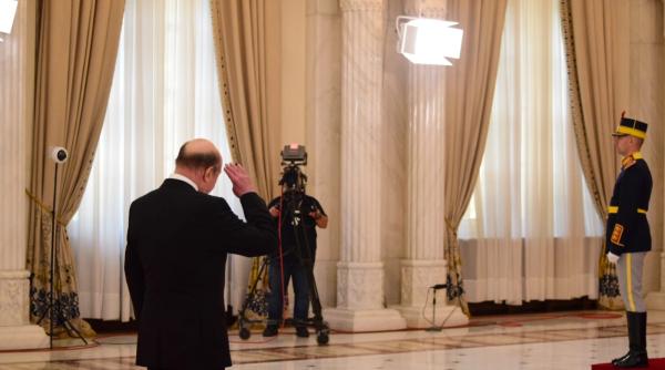 guvernul a aprobat atribuirea unei locuinte fostului presedinte basescu