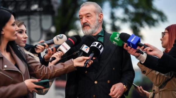 prapastie intre universitatea craiova si fcsb in clasamentul superligii becali sunt praf si pulbere epava