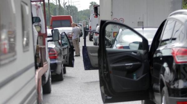 blocaje la granita cu bulgaria dn 5 sufocat de trafic duminica dimineata