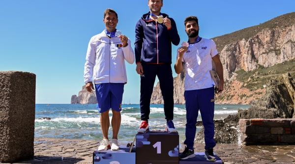 constantin popovici a scris istorie pentru romania a urcat pe podiumul cupei mondiale la sarituri de la mare inaltime