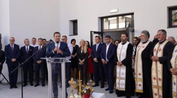 corneliu stefan la pucioasa cu prilejul inaugurarii gradinitei prichindel
