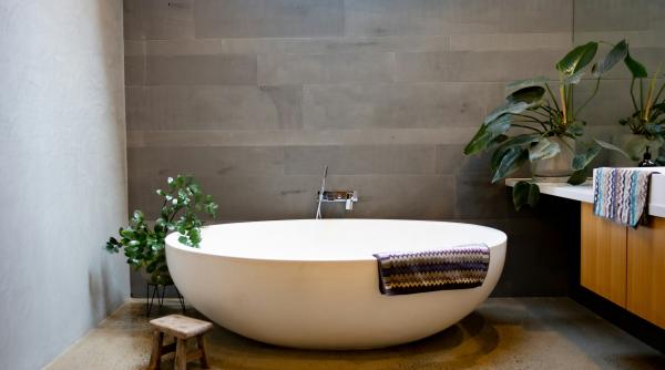 roman impresionat de ideea inedita a unui hotel din china cum sa faci baie in punga