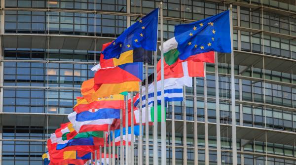 romania poate imprumuta pana la 16 8 miliarde de euro prin safe pana cand se depune planul national de investitii in aparare