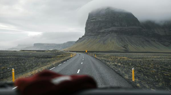 de ce se abureste parbrizul pe interior si cum scapi definitiv de problema