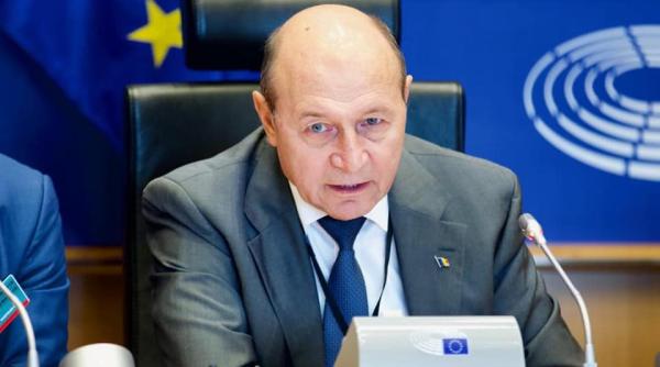 basescu il face praf pe mosteanu drona trebuia doborata a fost o greseala