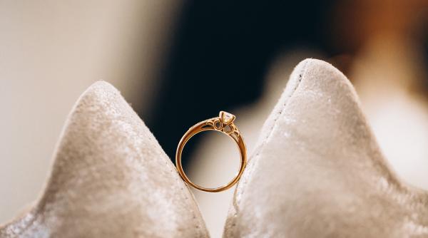 o femeie a purtat pe deget o comoara fara sa stie inel mostenit de la bunica o raritate exceptionala