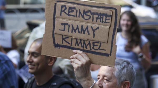 jimmy kimmel se intoarce emisiunea sa va fi reluata la abc