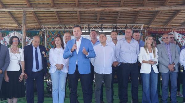 ravasitul oilor de la runcu dambovita traditia continua