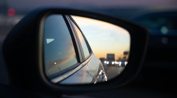 greseala uriasa facuta de soferi atunci cand opresc in coloana titi aur trebuie sa fii ca pe grila de start la circuit