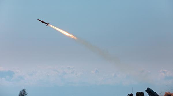 trump schimba regulile jocului ucraina primeste permisiunea de a lovi rusia in profunzime