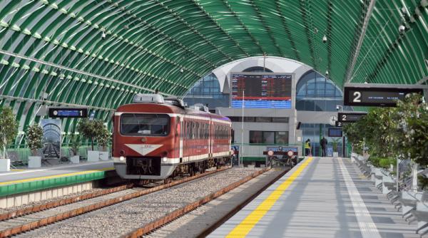 schimbare de program la cfr catre si dinspre aeroport