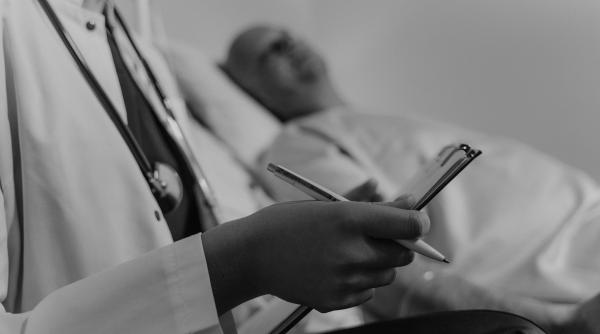 directorul dsp neamt demis de rogobete dupa ce a blocat un proiect pentru pacienti oncologici in favoarea unei clinici private