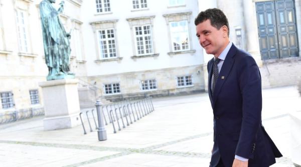 nicusor dan si a ales consilierii cine e sorosistul din aparatul prezidential analiza lui chirieac