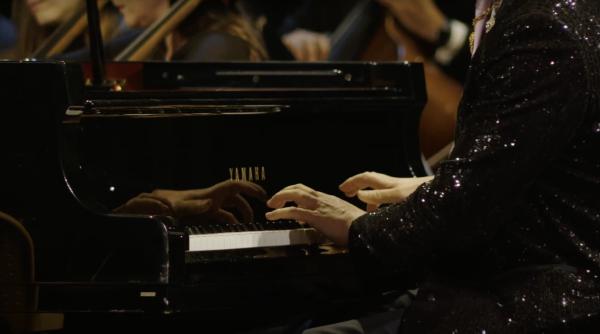 va invitam sa urmariti concertul eroism prin vocea a trei piane de la opera nationala bucuresti