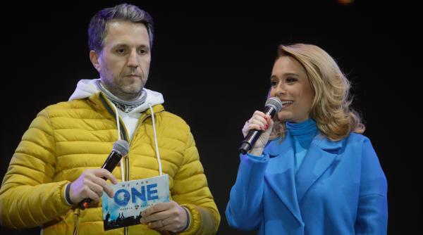 cod rosu de conspiratii andreea esca noua olivia steer cine mai are nevoie de rusi cand o avem pe americanca