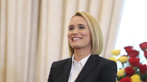 fotografia pe care ar trebui sa o vada si cei care ca andreea esca au zis ca s a exagerat cu codul rosu