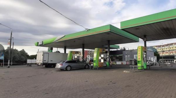 mutarea facuta de ungaria prin mol in serbia cum joaca vecinii din budapesta cu america