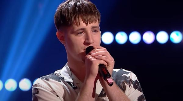 vasile malai a intors toate cele patru scaune la vocea romaniei juratii nu si au putut stapani lacrimile video