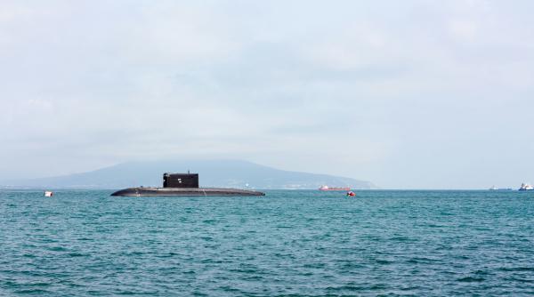 submarinul rusesc novorossiisk si a facut aparitia in largul coastelor frantei
