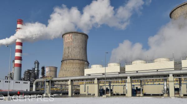 explozie la rafinaria lukoil din ploiesti un barbat a fost ranit