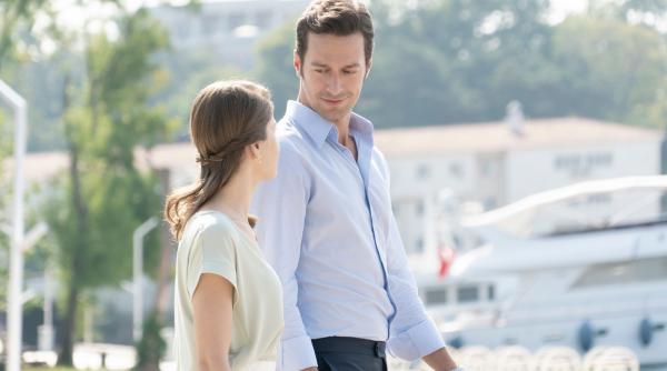 noi inceputuri sacrificii si umbre din trecut in aceasta seara in serialul fata de la fereastra