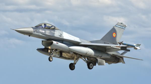 alerta la granita romaniei dupa un atac rusesc in ucraina au fost ridicate avioane f 16