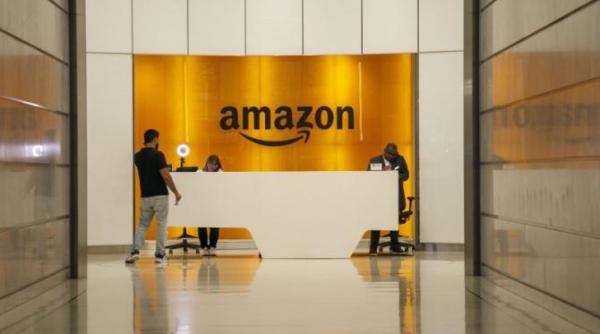 amazon intentioneaza sa inlocuiasca peste o jumatate de milion de locuri de munca cu roboti