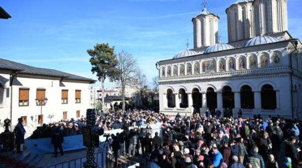 sfantul cuvios dimitrie cel nou program procesiune calea sfintilor joi in bucuresti