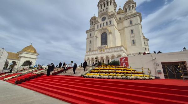 catedrala nationala va ramane deschisa si dupa 31 octombrie cand se va inchide accesul in sfantul altar