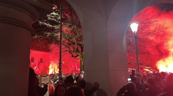 mii de oameni protesteaza in slovenia dupa ce un barbat a fost ucis in bataie de un grup de romi