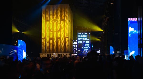 iqos si seletti marcheaza colaborarea din 2025 prin lansarea unei colectii indraznete in editie limitata