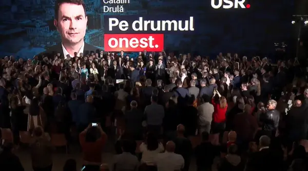 catalin drula i a dat copy paste lui nicusor dan afisul de campanie si sloganul copie la indigo pentru a castiga bucurestiul foto