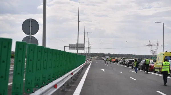 haos pe autostrada moldovei la buzau e ca pe autostrada soarelui in iulie am facut cu o ora mai mult decat pe e85