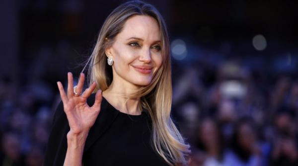 angelina jolie vizita surpriza in sudul ucrainei