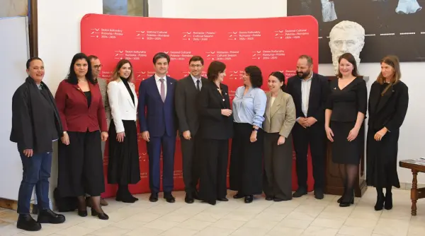 romania si polonia vorbesc aceeasi limba limba culturii peste 300 de evenimente in 18 luni