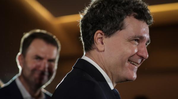 tsunami politicienii care schimba lumea bogdan chirieac il reevalueaza pe nicusor dan cel mai de succes din istoria romaniei