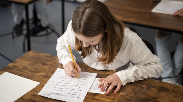noile planuri cadru pentru liceu adoptate cand vom vedea noua forma a bacalaureatului si ce se intampla cu orele de istorie video