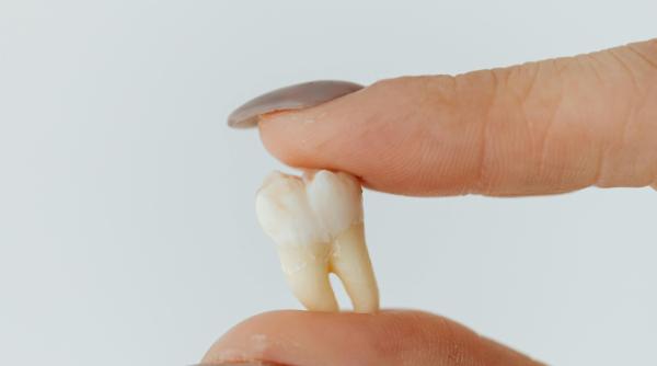 cazul fetitei de doi ani decedata la dentist colegiul medicilor stomatologi a inceput o ancheta disciplinara