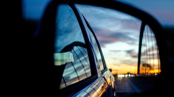 mitul cd ului atarnat la oglinda retrovizoare care te ajuta sa pacalesti radarul demontat de titi aur