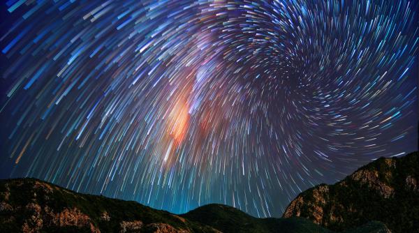 ploaia de stele leonide atinge punctul maxim pe 17 noiembrie cum se poate admira