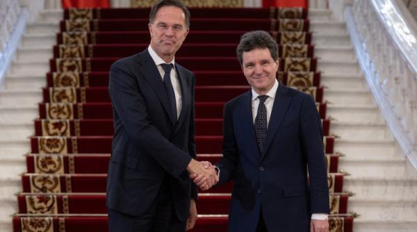 nicusor dan teoretic e stupid dar luam bani de la sanatate si educatie pentru aparare ca sa fim in nato trebuie sa platim