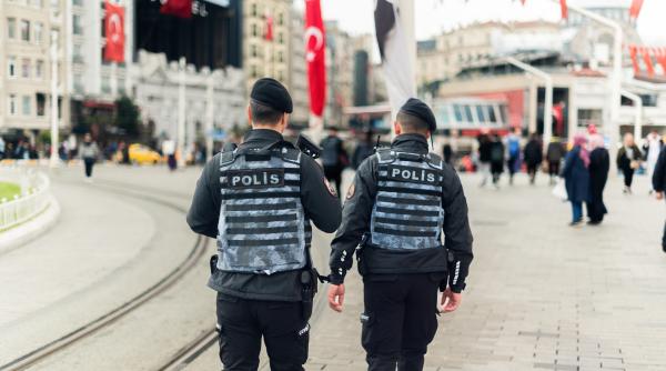 tragedie in istanbul patru turisti aflati in vacanta au murit autoritatile suspecteaza ca ar fi fost otraviti