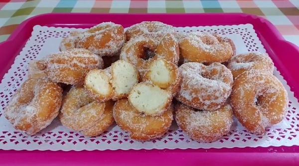 gogosi arabesti pufoase cu iaurt desertul care cucereste toti copiii