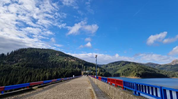 fenomen rar surprins pe transbucegi curcubeul dublu informatii si semnificatie