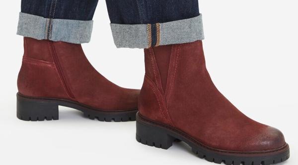 cum alegi culoarea pentru ghete chelsea pentru un look modern