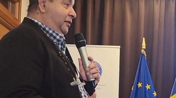 dorin cioaba isi publica diplomele si ironizeaza politicienii suprapunere de doi ani intre doua programe de licenta foto