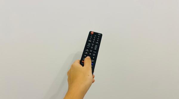 stirea zilei protv a inventat o traditie romania a inghitit o cu tot cu ciolan